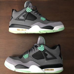 ***SOLD***Jordan 4 Green Glow